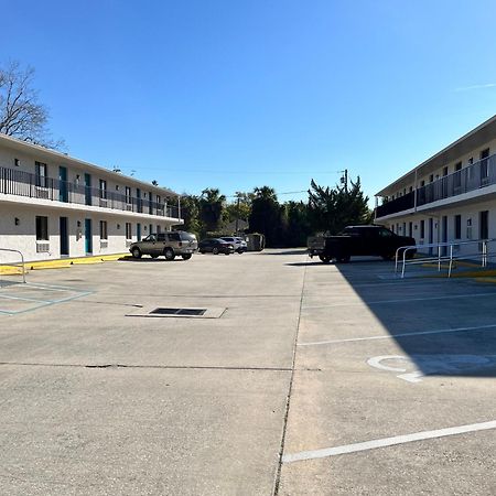 All-Suite Motel Edgewater  Εξωτερικό φωτογραφία