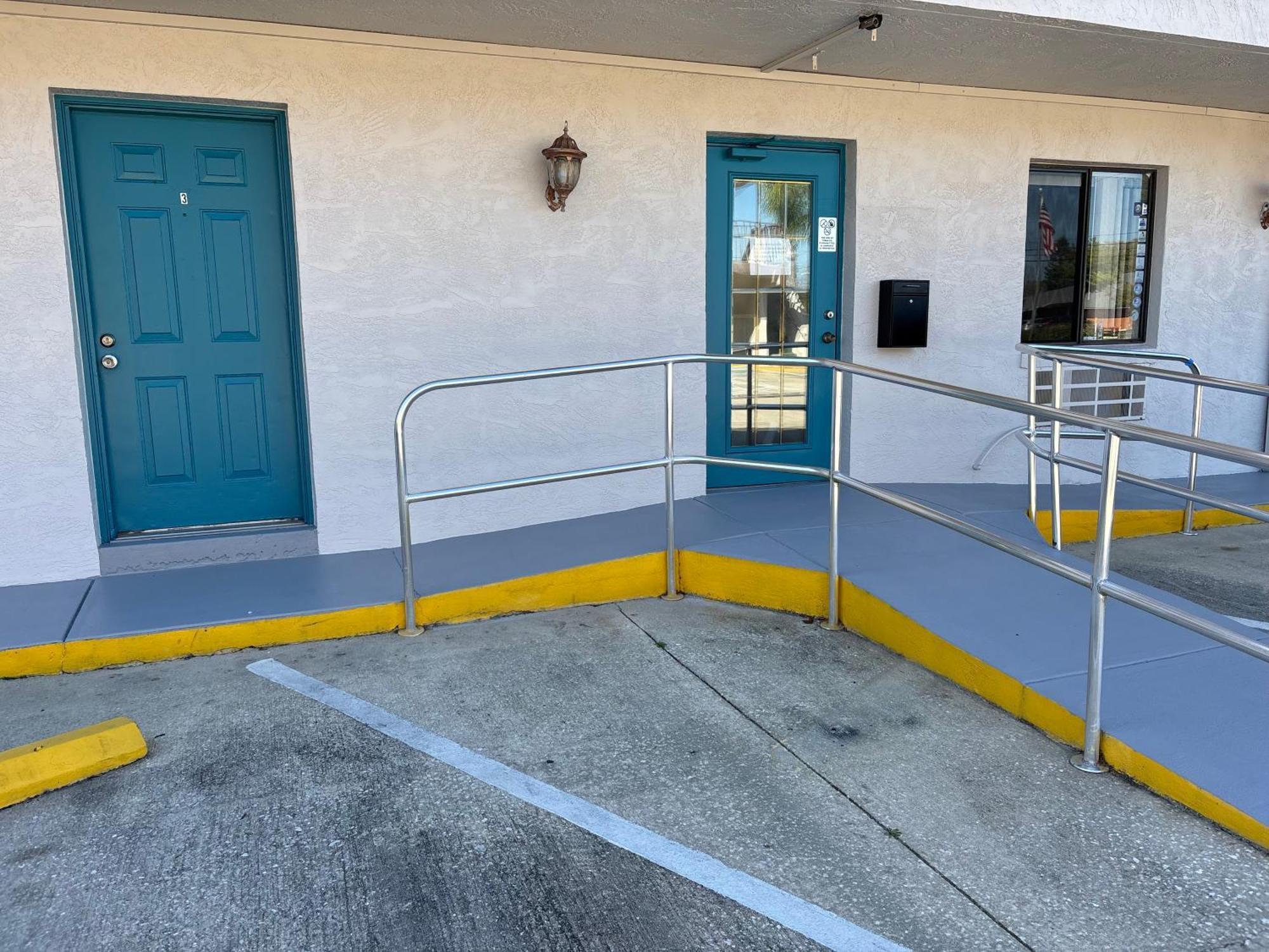 All-Suite Motel Edgewater  Εξωτερικό φωτογραφία