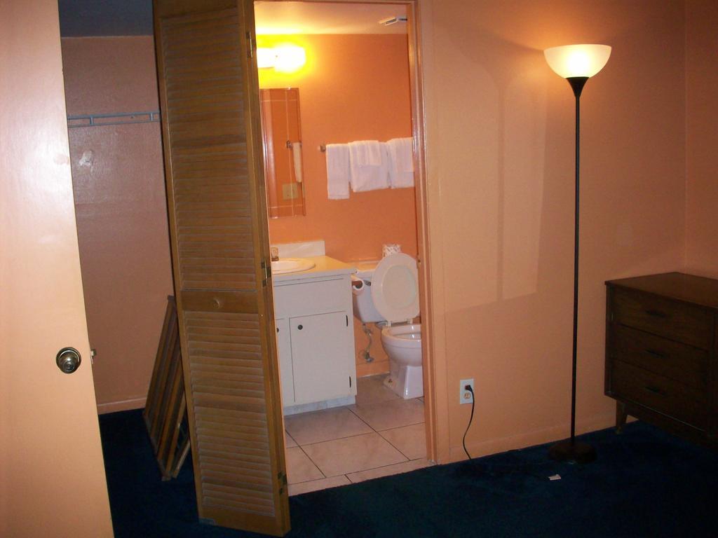 All-Suite Motel Edgewater  Δωμάτιο φωτογραφία