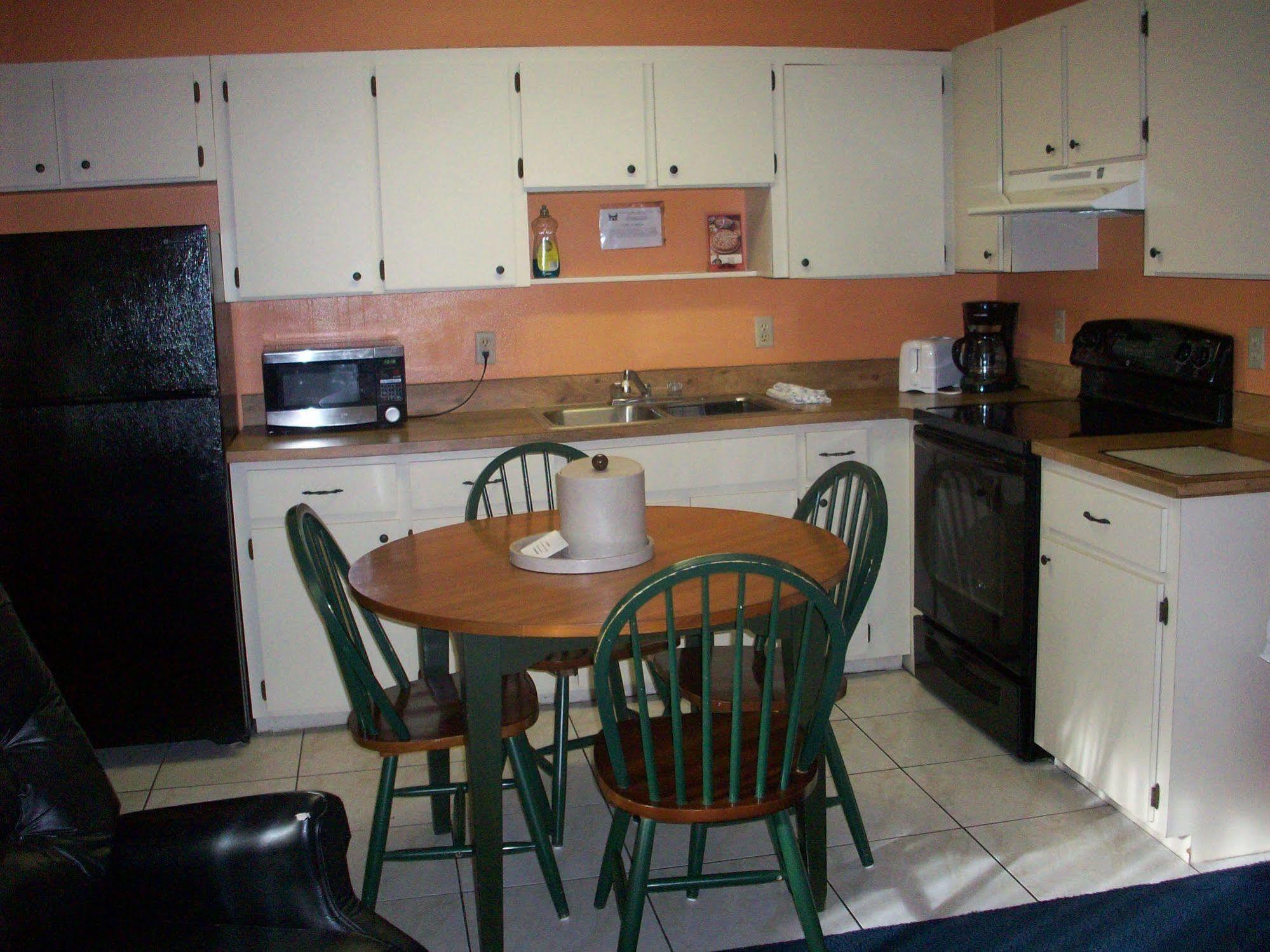 All-Suite Motel Edgewater  Εξωτερικό φωτογραφία