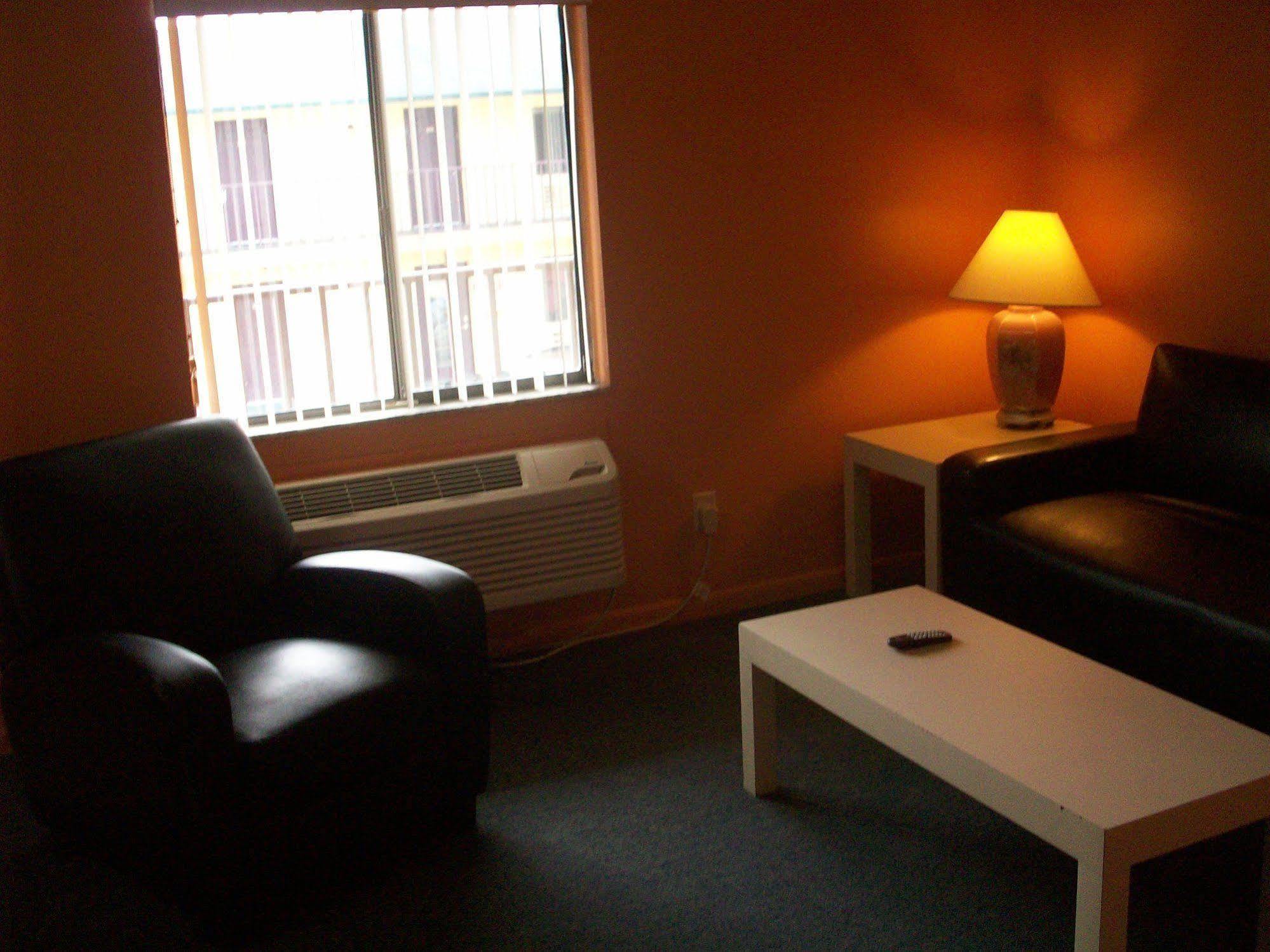 All-Suite Motel Edgewater  Εξωτερικό φωτογραφία