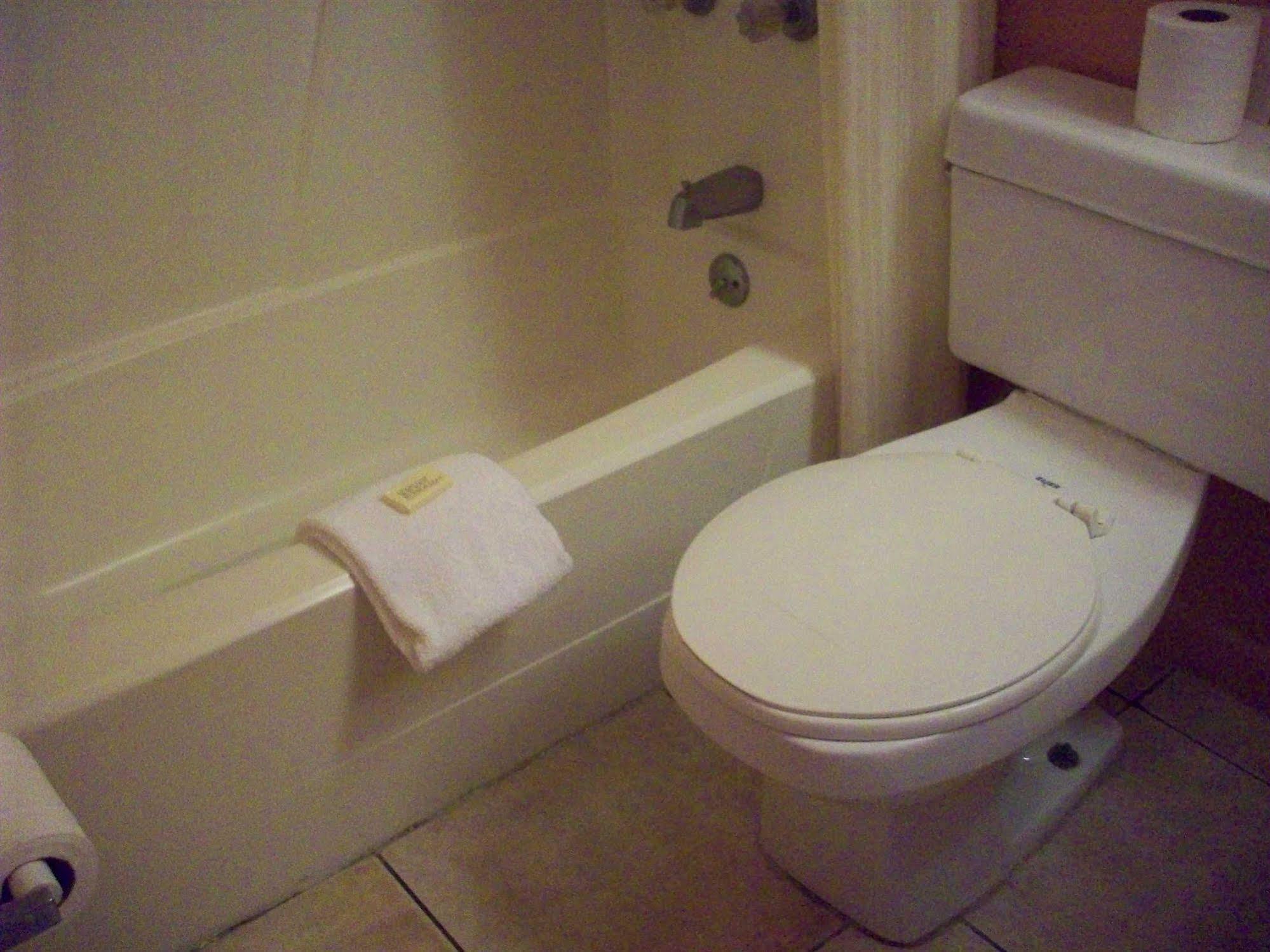 All-Suite Motel Edgewater  Εξωτερικό φωτογραφία